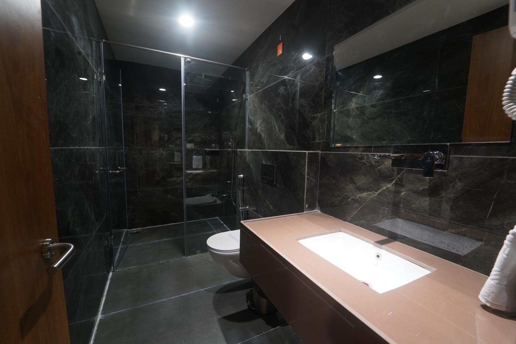 Hotel Stature Inn Kevadia Esterno foto