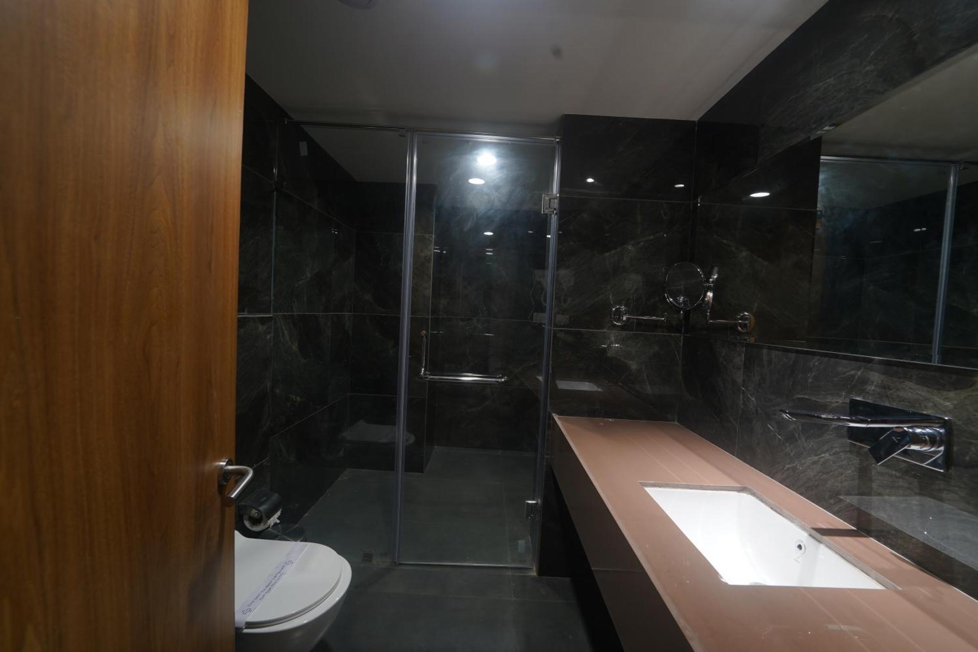 Hotel Stature Inn Kevadia Esterno foto